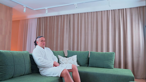 Play MP4 - Hot maid asked for a salary increase and a powerful cumshot