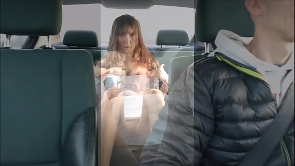 Play MP4 - Horny party girl in a taxi