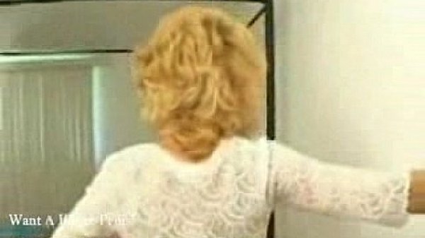 Mature Kinky Blowing Cock 