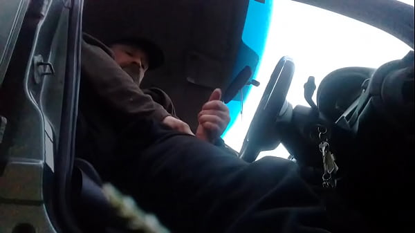 Play MP4 - in the car with my penis out