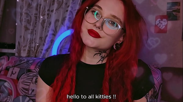 Nonton Two Vibrators Destroy Her Pussy thumbnail