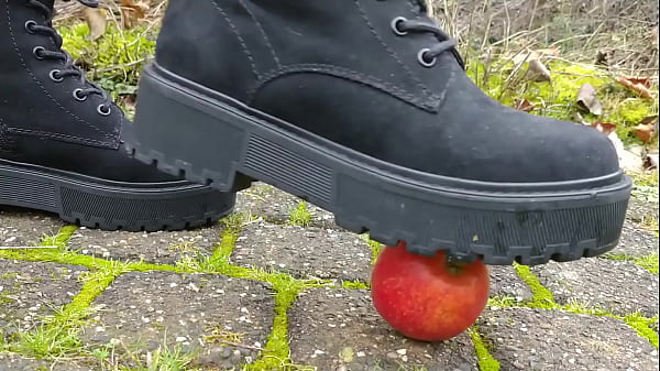 Mistress_crush Apple under her boots