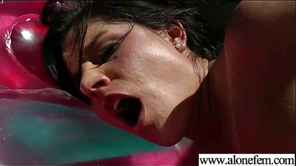 Sex Toys Use Amateur Girl To Masturbate video-18 