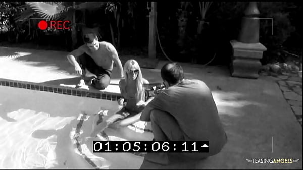 Play MP4 - This naughty blonde cannot seem to get enough of being filmed while having intense sex