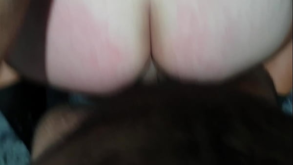 Play MP4 - Novinho branquinho e depilado dando para bear bareback