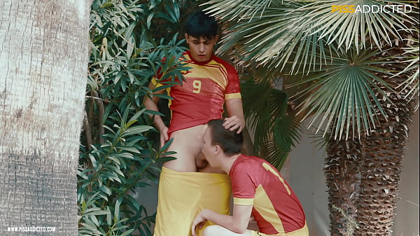 Play MP4 - Football twinks player bareback and feet fetish bdsm outdoor