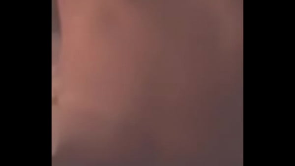 Play MP4 - Se hace la santa pero pide leche cuando se pelea con el marido