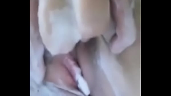 a Eilin Hernandez le encanta ense&ntilde;arme su delisioso cuerpo colombiano 