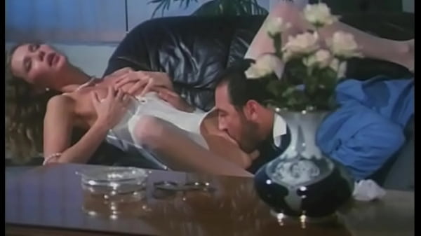 Play MP4 - A tight wet pussy and nice face for a good cum shot