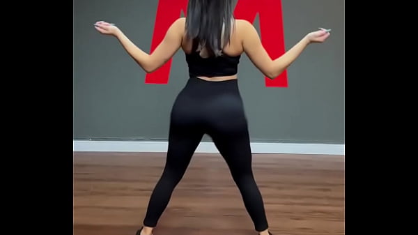 Nonton Essa &eacute; Gostosa thumbnail