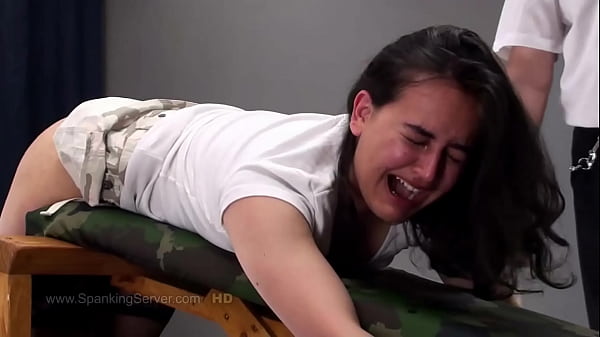 Yasmeenas Caning - Spankingserver thumbnail
