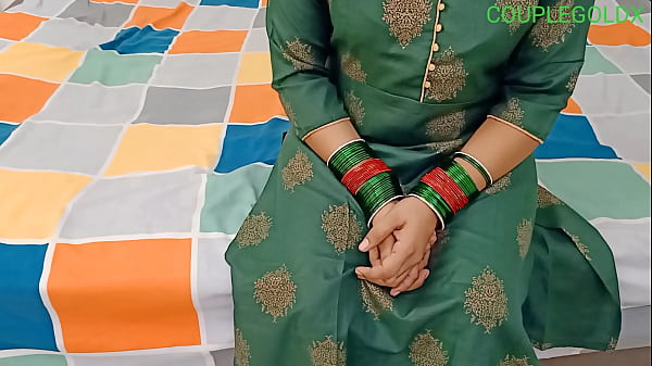 Play MP4 - कोमल की चूत को फुल लग कर पानी डाला है अंदर अब ठहरजायेगा बच्च