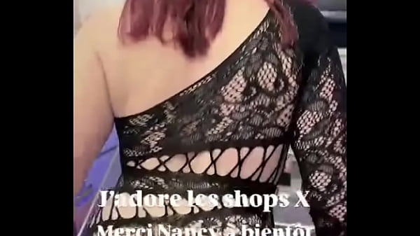 H&eacute; coucou les loulous bonne journ&eacute;e moi je visite des shops swame off 