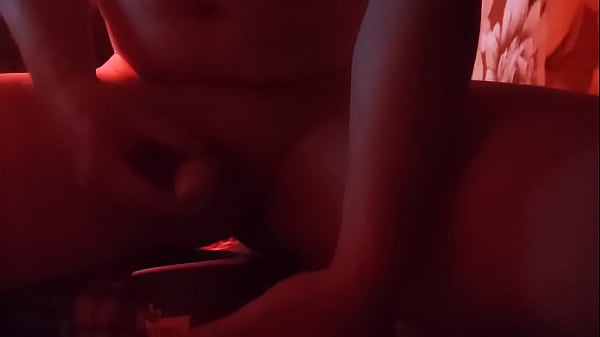 Salut , imi place foarte mult sa ma masturbez si sa imi beau pisatul si sperma ! 