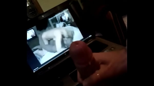 Play MP4 - punheta vendo filme