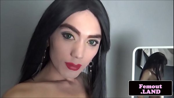 Beautiful femboi stuffs dildo in her ass