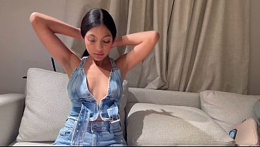 *Must See* Cute Amateur Teen '_Alice'_ Drinks Piss!