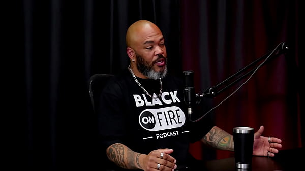 Play MP4 - A fam&iacute;lia sabe&comma; se conheceram em collab&comma; descobriu gostar tamb&eacute;m de mulher&comma; e gravaram com v&aacute;rios e se assustou com o tamanho do pau - Aninha e Renatinha &lpar;WATCH ON&colon; SHEER&sol;RED&rpar;