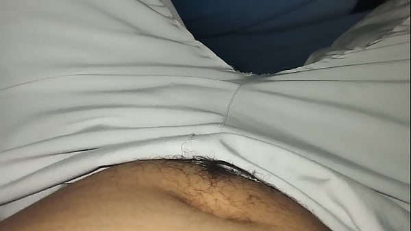 Nonton Me Masturbo En La Madrugada Debajo De Mi Sabana thumbnail