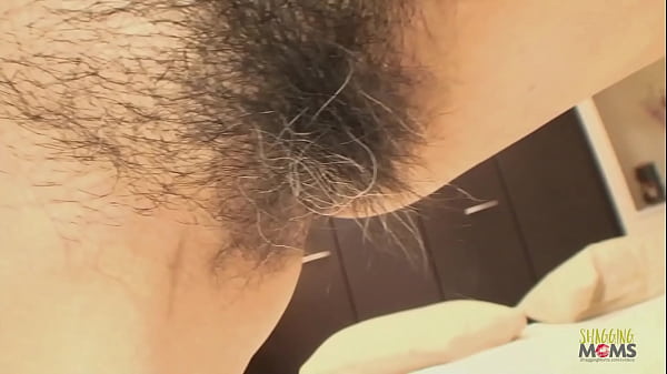 Play MP4 - Asian mature lady with hairy and grey bush gets a sloppy creampie