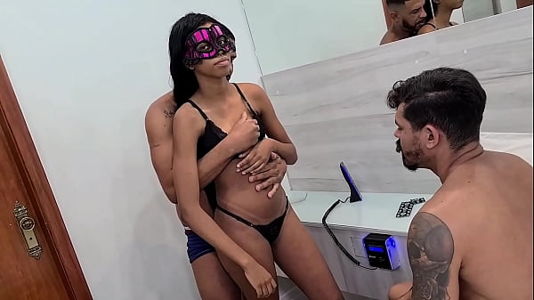 Putaria com a novinha timida no motel do rio de janeiro