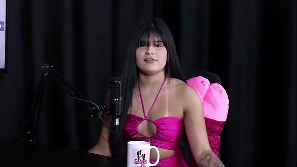 Safada acha que a_menage feminina_é muitogostosoe um homem bom_de cama_é E dicas para_chupar uma buceta Tata SHEER RED