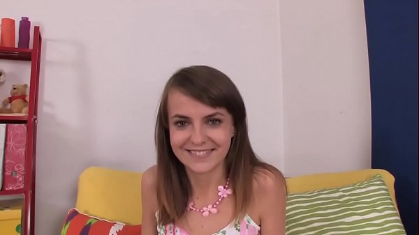 Slim_pretty_hotty lies on her side to get banged well