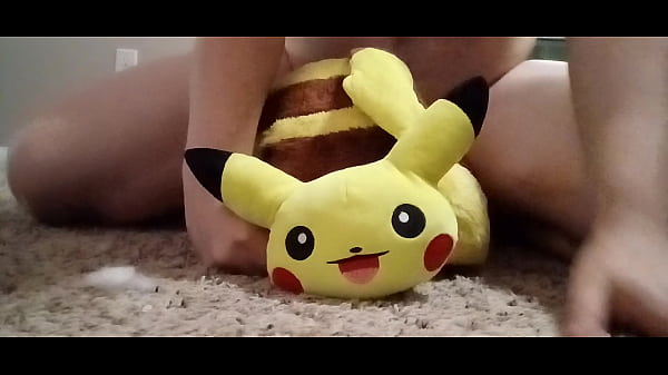 Play MP4 - Humping pikachu plushy