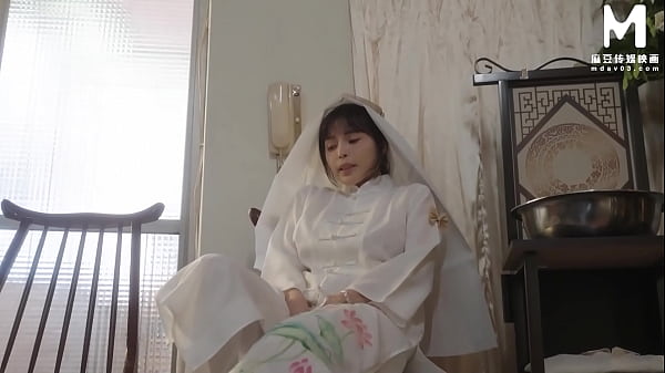 Play MP4 - ModelMedia Asia - The widow who cheated on husband in front of his last photo