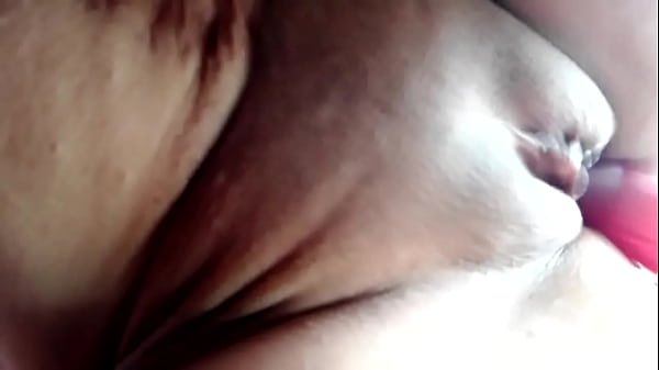 Quien quiere con ella 