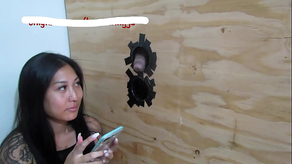 Play MP4 - glory hole asian sucking&comma; fucking big black dick