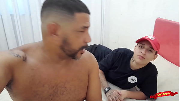 O Primeiro Anal De Uma Sapat&atilde;o Gostosa thumbnail