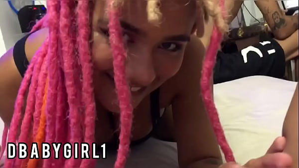 Eu e_minha tia Pithusca estava se depilando e_meu irmão chegou de surpresa e_acabou_acontecendo