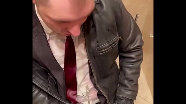 Play MP4 - &num;kinkySirius &num;menAtplay &num;suit &num;officesuit &num;office &num;leather &num;meninleather &num;leathe&period;&period;&period;
