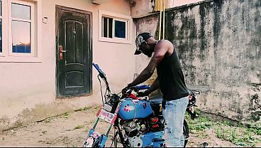 Nonton Standing Sex On A Bike - Petite Biker Gangster Fuck Her Man In Public Garage thumbnail