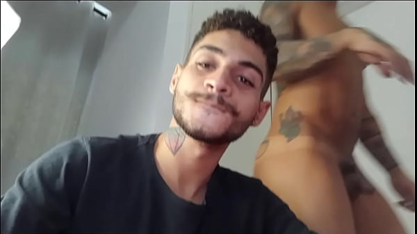 Novinho Barbudo Caindo De Boca No Rabo Do Passivo thumbnail