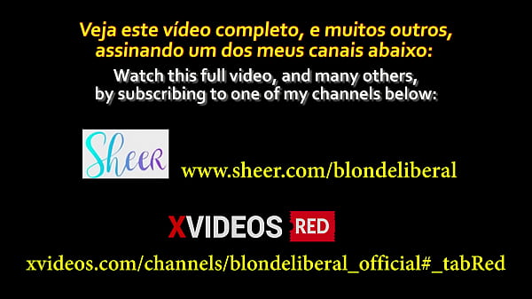 Trailer gozando com mini vibrador 