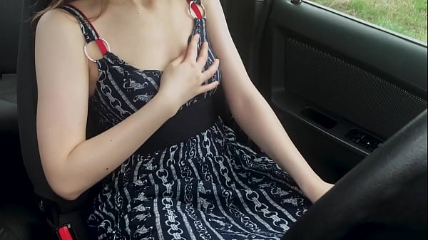 Nonton A Beauty In A Dress Caresses Herself With Dilo In The Car And Cums thumbnail