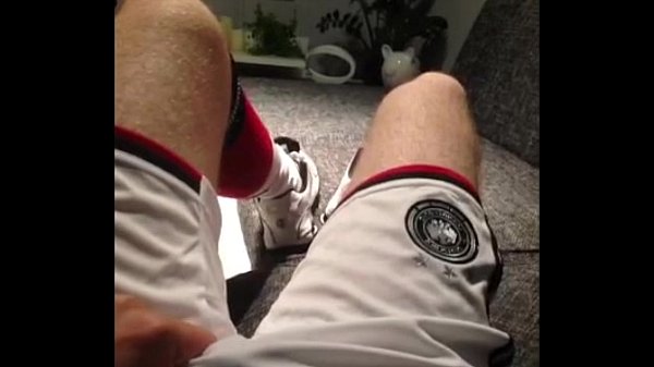 Play MP4 - Footballer jerking in DFB &lpar;Germany&rpar; Soccer outfit&comma; Nike Shox&comma; Airmax