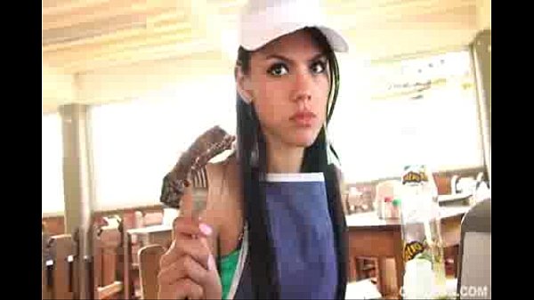 Cogiendo_con la_linda camarera