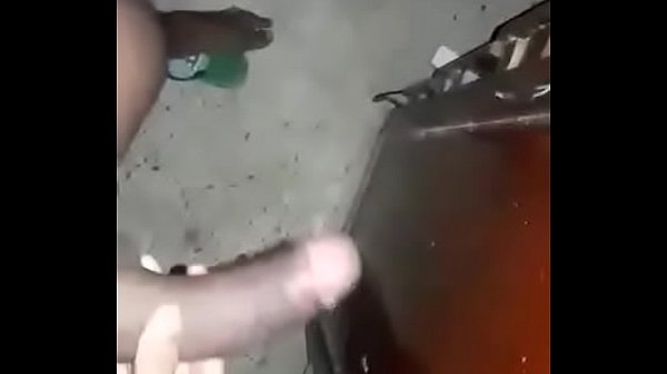 Meu amigo se masturbando 