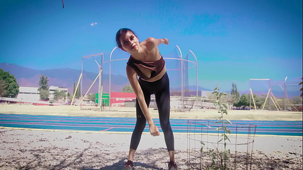 Pov - Eres Un Estoico Que Vive En La Excelencia Tratando De Meditar En El Parque thumbnail