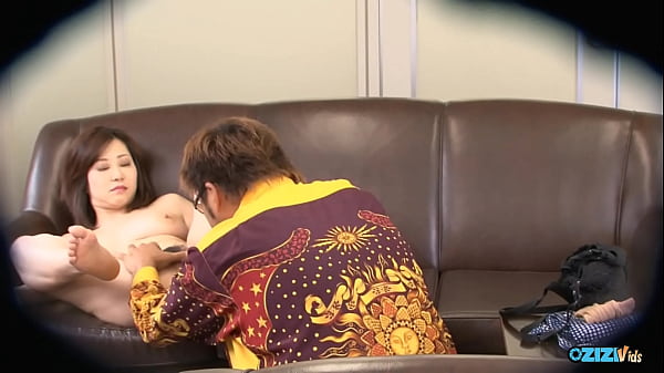 Play MP4 - Obviously this bitch was on the couch sitting and waiting ready to get drilled hard