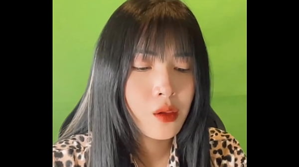 Xin ch&agrave_o c&aacute_c bạn nhỏ