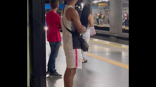 Estava A Caminho Da Academia Quento Encontrei O Novinho No Metro thumbnail