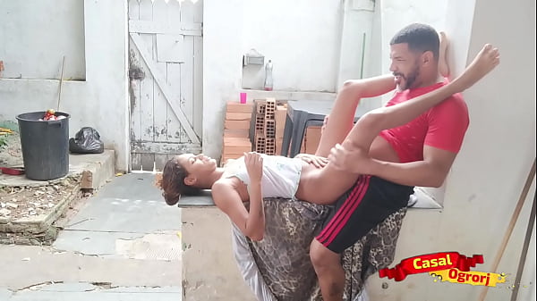 My stepdaughter is half naked i couldn't resist