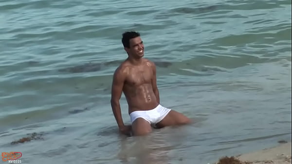 Marcelo Gomez, Sexy Latin for Camera 