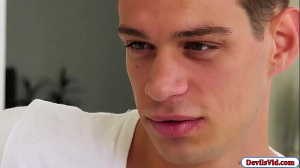 Play MP4 - Granny warm up fuck with hunk dude