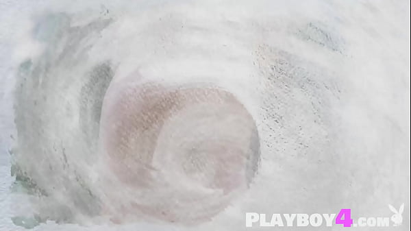 Sexy perfect ass babe exposed her stunning body after hot striptease