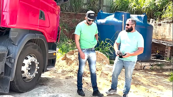 Play MP4 - Caminhoneiros Safados&excl;